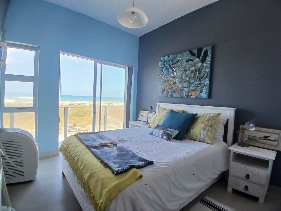 6 Bedroom Property for Sale in Stilbaai Oos Western Cape